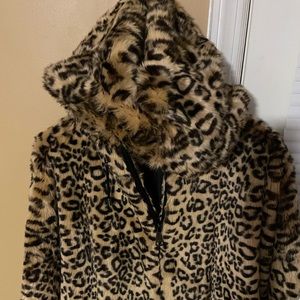 DKNY faux fur leopard jacket with hood. XL